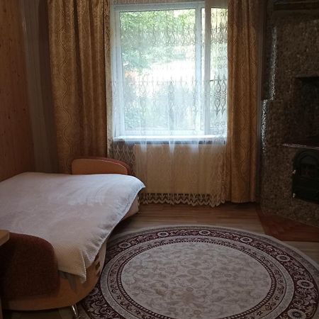Карпатські Ночі Чан На Території Yaremche Exterior foto