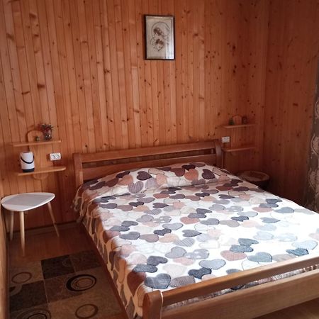 Карпатські Ночі Чан На Території Yaremche Exterior foto