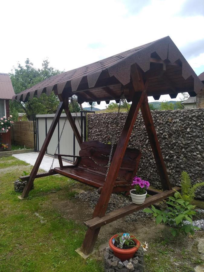 Карпатські Ночі Чан На Території Yaremche Exterior foto