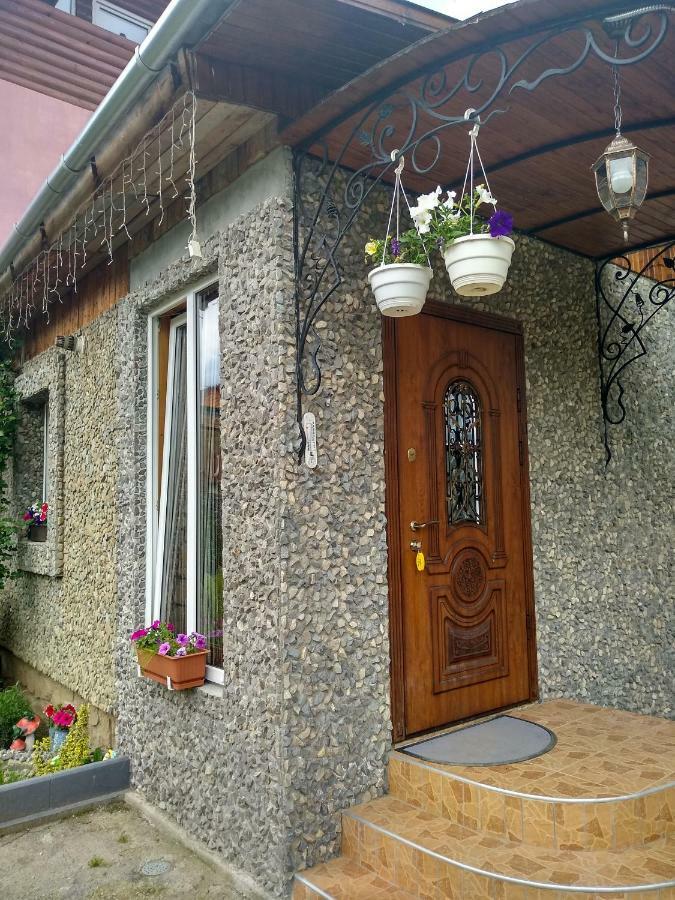 Карпатські Ночі Чан На Території Yaremche Exterior foto